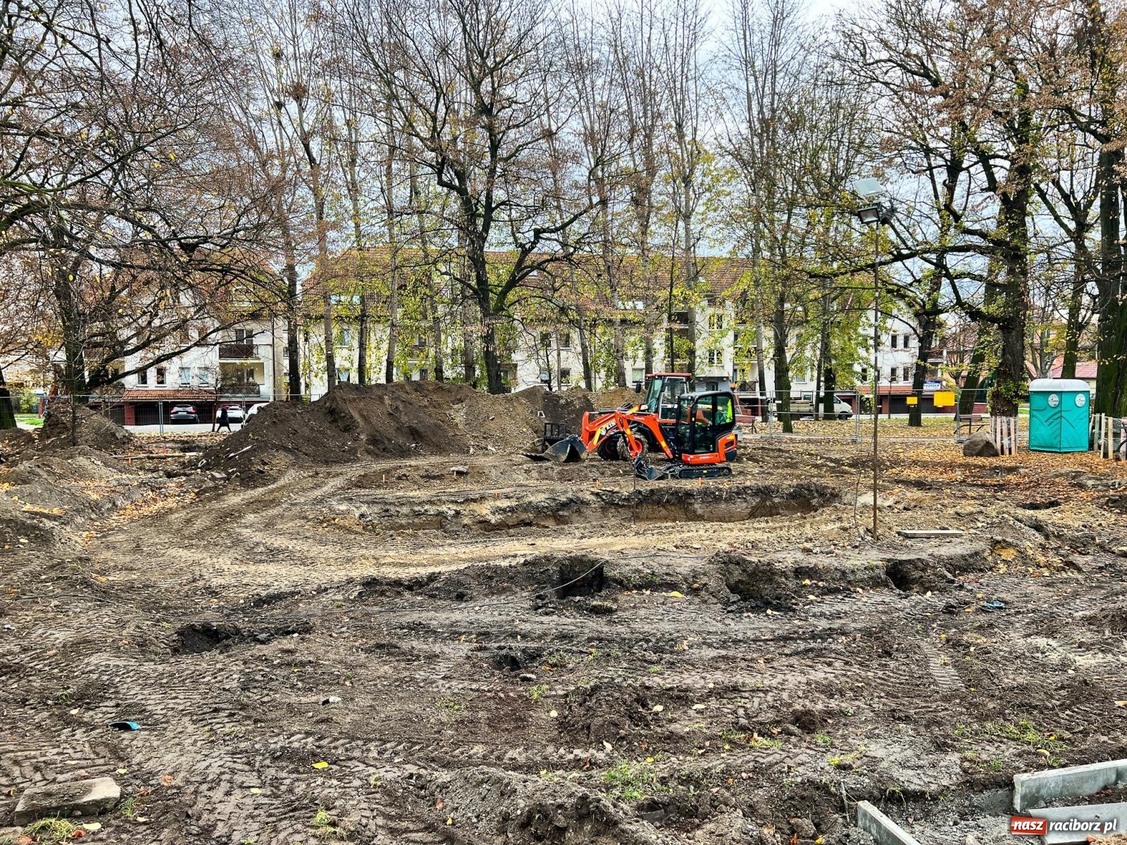 Zdjęcie w galerii na portalu naszraciborz.pl: Trwa budowa tężni solankowej przy Warszawskiej-Żeromskiego wiadomości z regionu