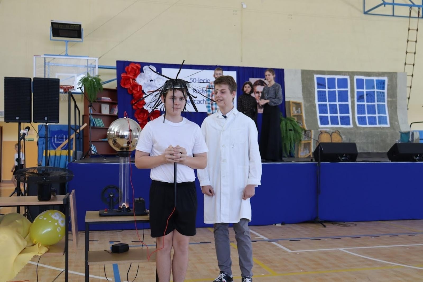 Zdjęcie w galerii na portalu naszraciborz.pl: Pół wieku jak jeden dzień. Urodziny szkoły w Pietrowicach Wielkich wiadomości z regionu