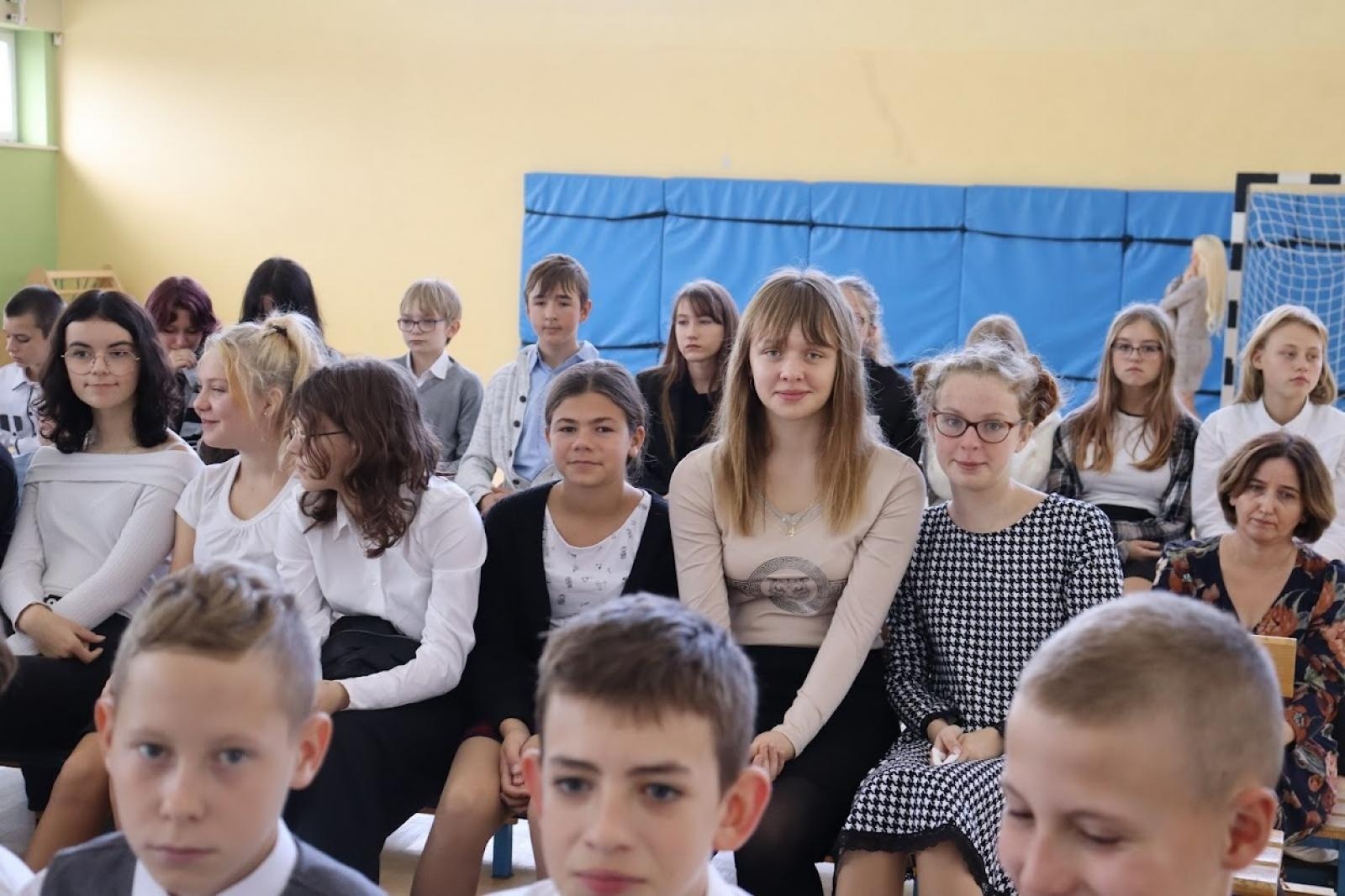 Zdjęcie w galerii na portalu naszraciborz.pl: Pół wieku jak jeden dzień. Urodziny szkoły w Pietrowicach Wielkich wiadomości z regionu