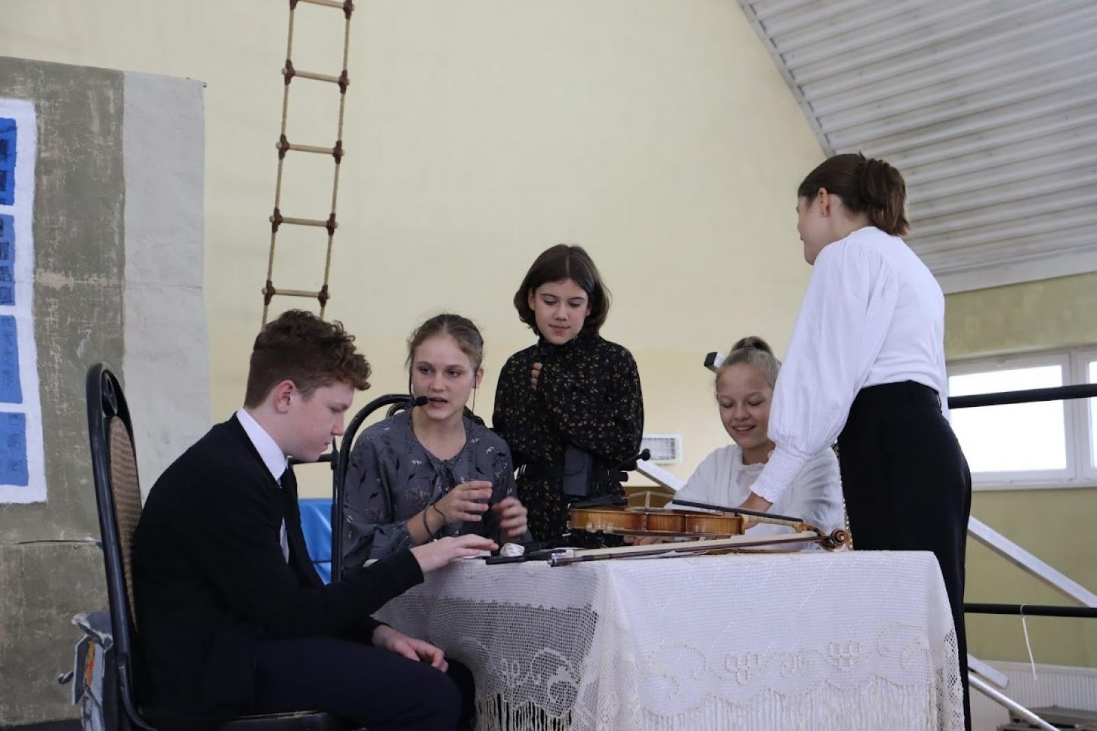 Zdjęcie w galerii na portalu naszraciborz.pl: Pół wieku jak jeden dzień. Urodziny szkoły w Pietrowicach Wielkich wiadomości z regionu