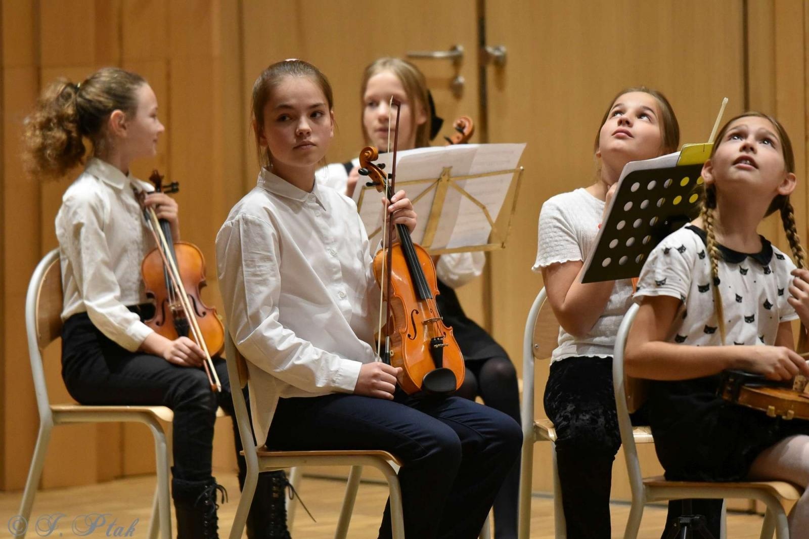 Zdjęcie w galerii na portalu naszraciborz.pl: Koncert muzyki polskiej w raciborskiej szkole muzycznej [FOTO i WIDEO] wiadomości z regionu