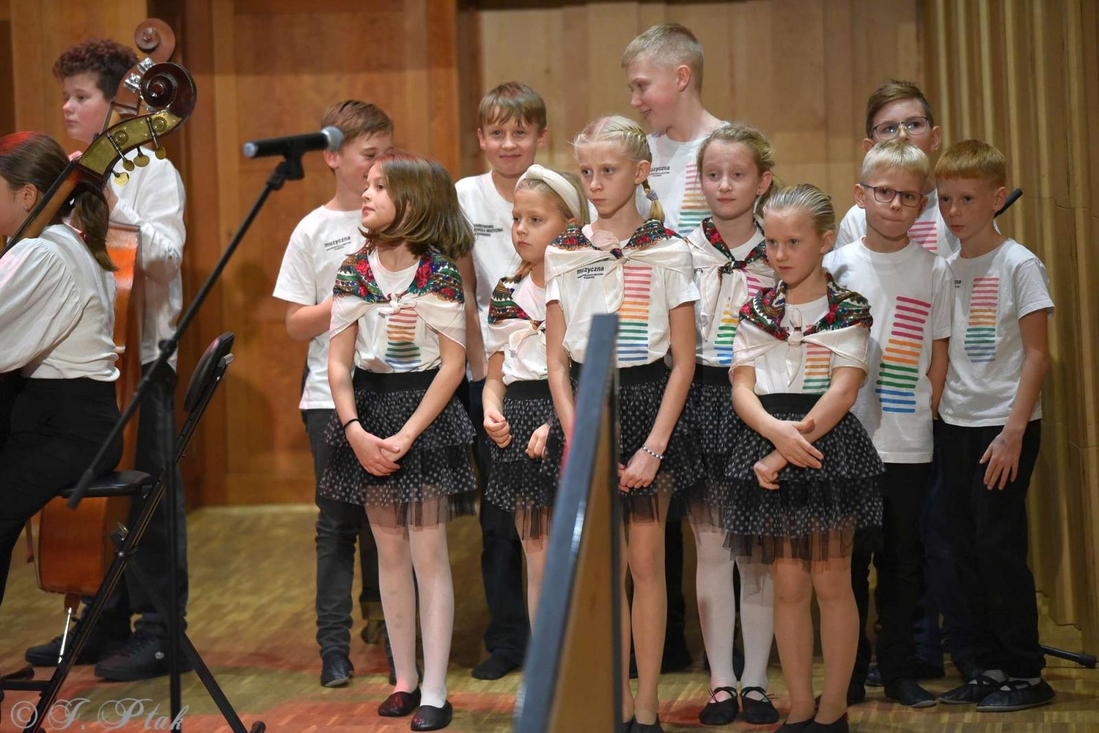 Zdjęcie w galerii na portalu naszraciborz.pl: Koncert muzyki polskiej w raciborskiej szkole muzycznej [FOTO i WIDEO] wiadomości z regionu
