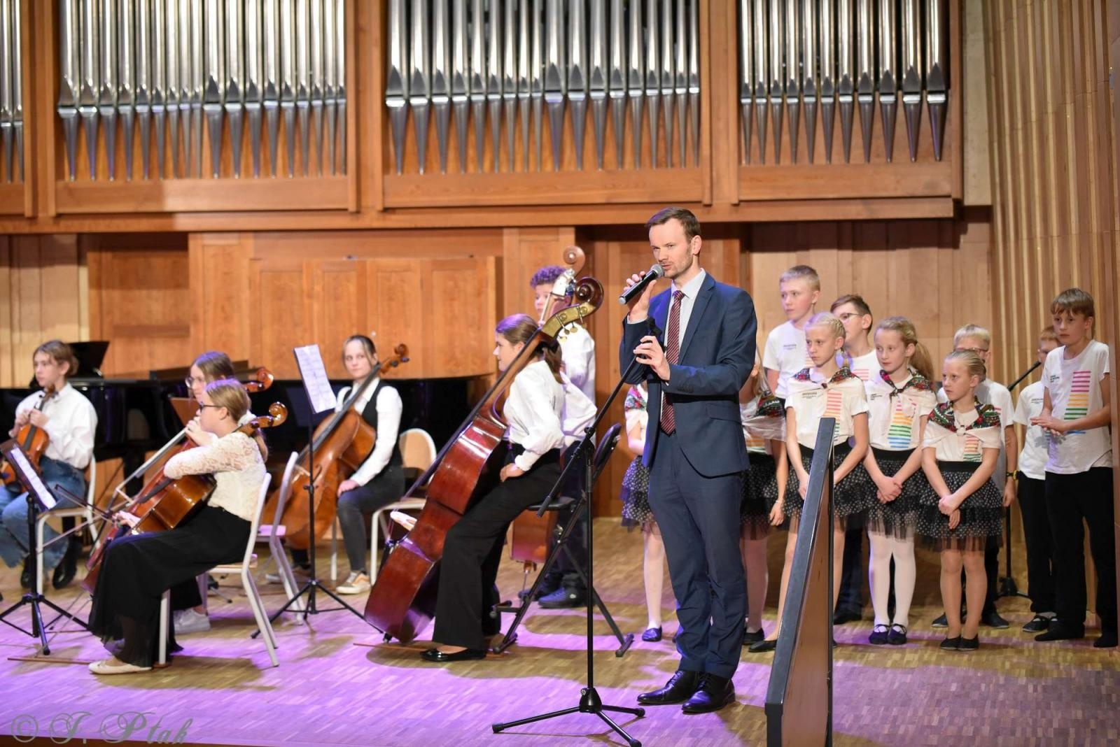 Zdjęcie w galerii na portalu naszraciborz.pl: Koncert muzyki polskiej w raciborskiej szkole muzycznej [FOTO i WIDEO] wiadomości z regionu