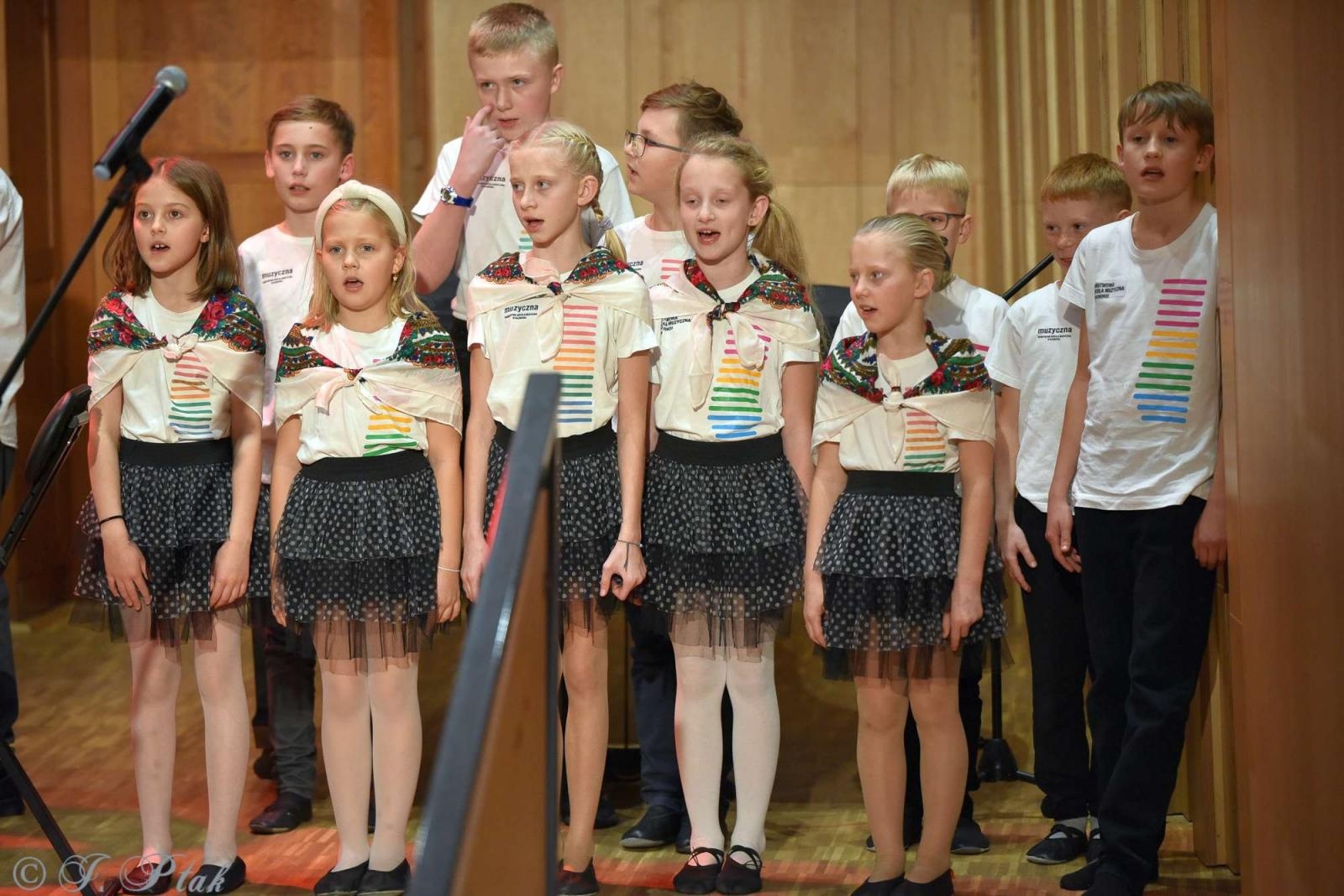 Zdjęcie w galerii na portalu naszraciborz.pl: Koncert muzyki polskiej w raciborskiej szkole muzycznej [FOTO i WIDEO] wiadomości z regionu
