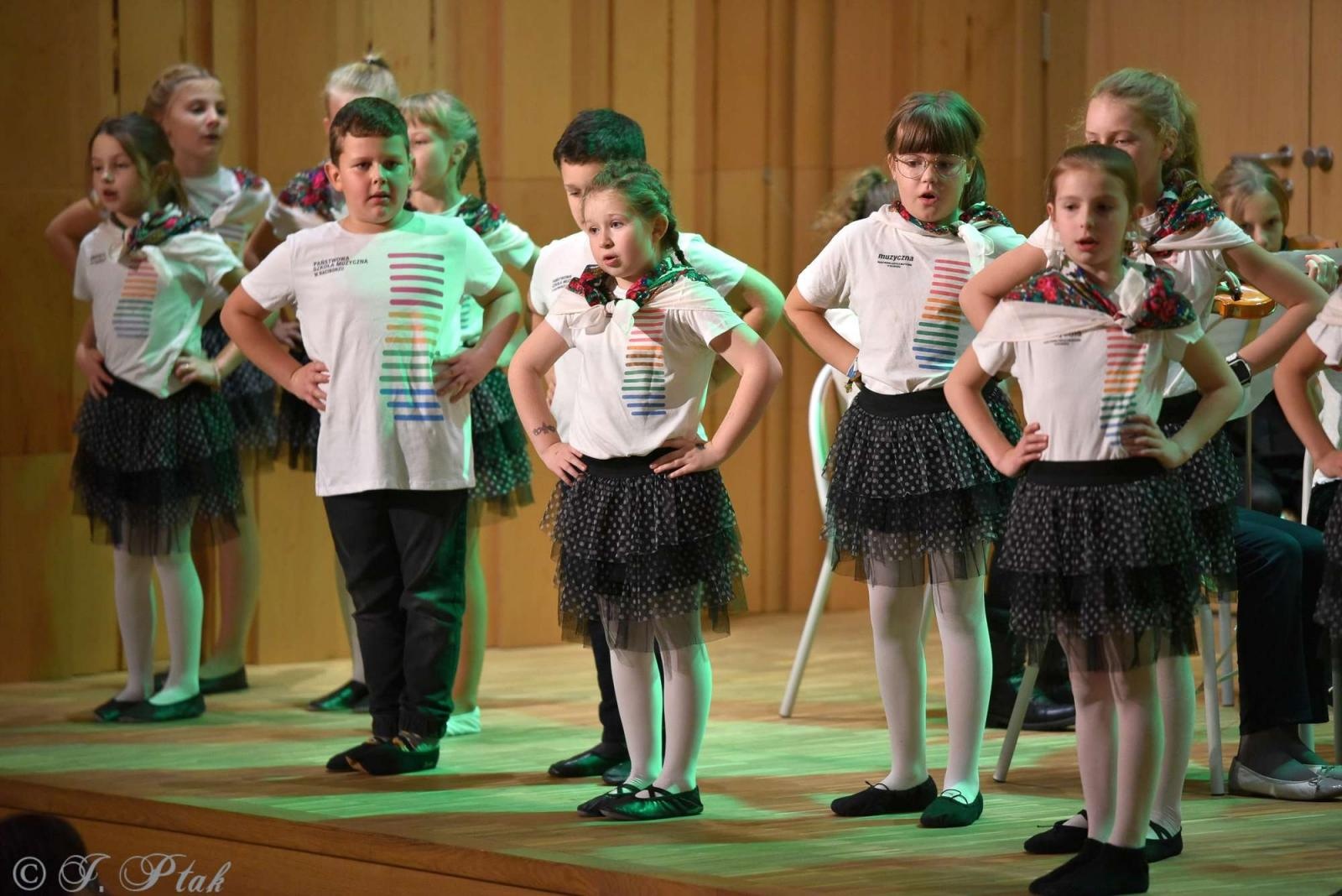 Zdjęcie w galerii na portalu naszraciborz.pl: Koncert muzyki polskiej w raciborskiej szkole muzycznej [FOTO i WIDEO] wiadomości z regionu