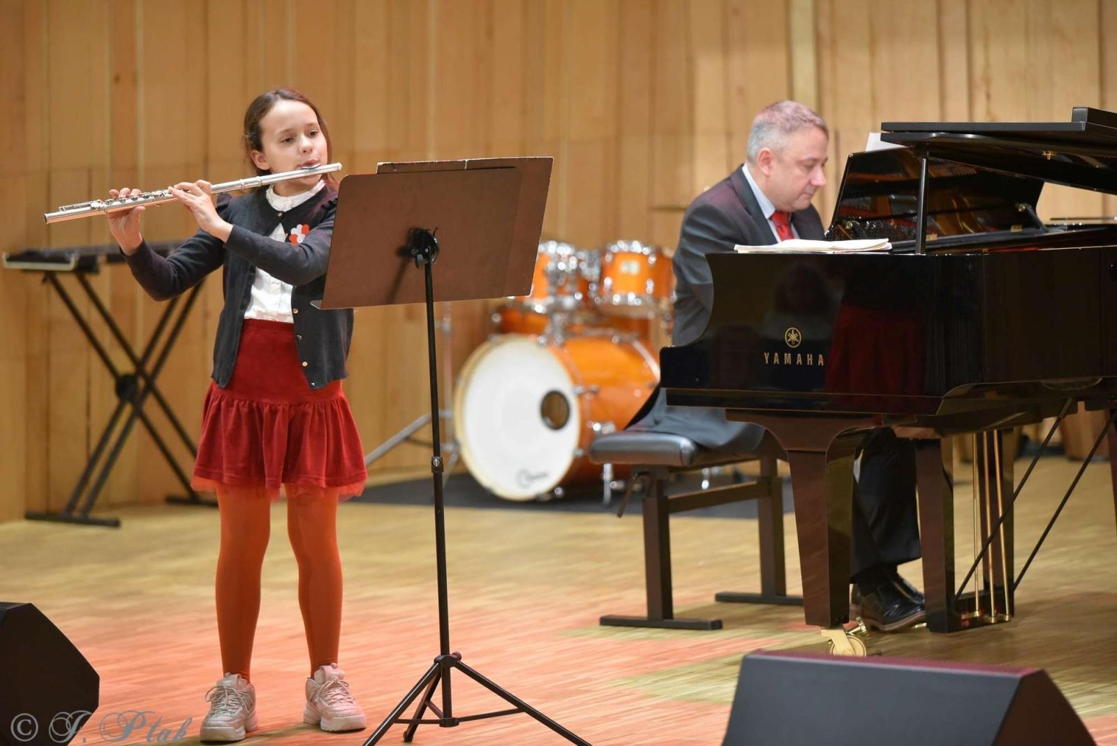 Zdjęcie w galerii na portalu naszraciborz.pl: Koncert muzyki polskiej w raciborskiej szkole muzycznej [FOTO i WIDEO] wiadomości z regionu