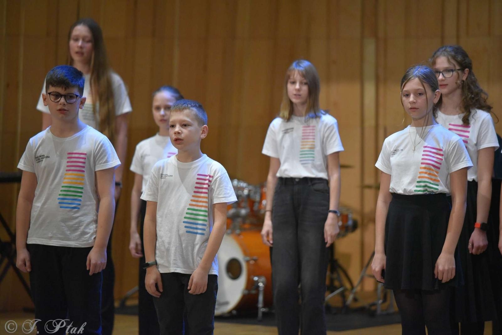 Zdjęcie w galerii na portalu naszraciborz.pl: Koncert muzyki polskiej w raciborskiej szkole muzycznej [FOTO i WIDEO] wiadomości z regionu