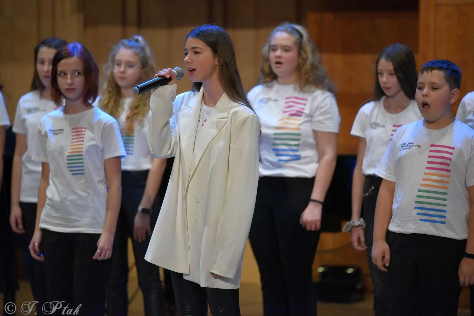 Zdjęcie w galerii na portalu naszraciborz.pl: Koncert muzyki polskiej w raciborskiej szkole muzycznej [FOTO i WIDEO] wiadomości z regionu