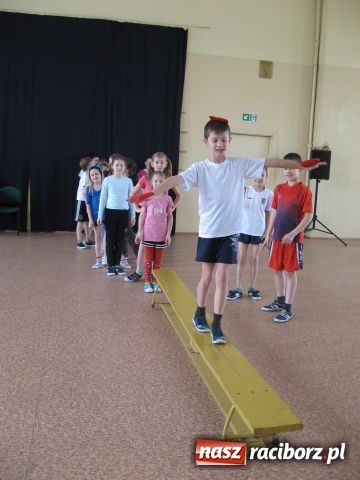 Zdjęcie w galerii na portalu naszraciborz.pl: Promują zdrowie i zabawy na śniegu wiadomości z regionu