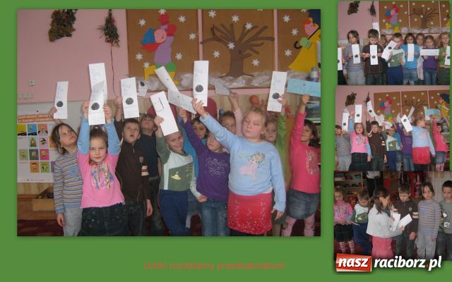 Zdjęcie w galerii na portalu naszraciborz.pl: Promują zdrowie i zabawy na śniegu wiadomości z regionu