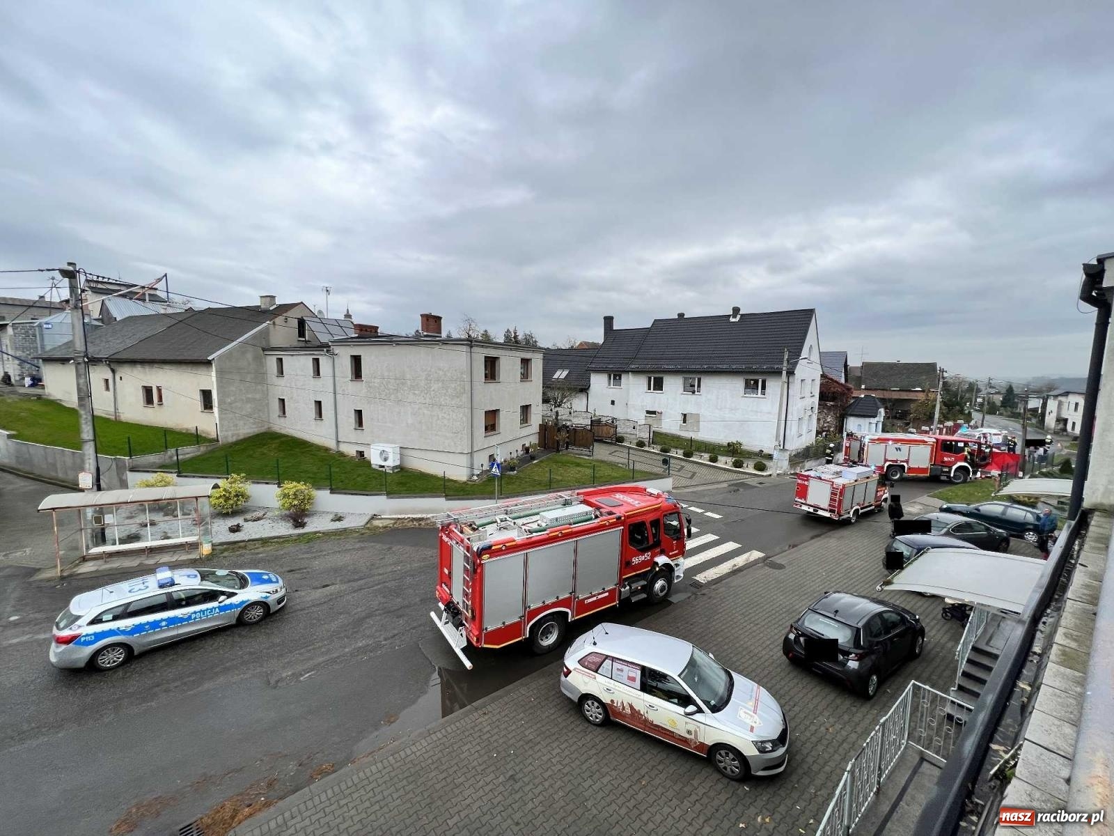 Zdjęcie w galerii na portalu naszraciborz.pl: Nieszczęśliwy wypadek w Bojanowie. Lądował śmigłowiec LPR [FOTO i WIDEO] wiadomości z regionu
