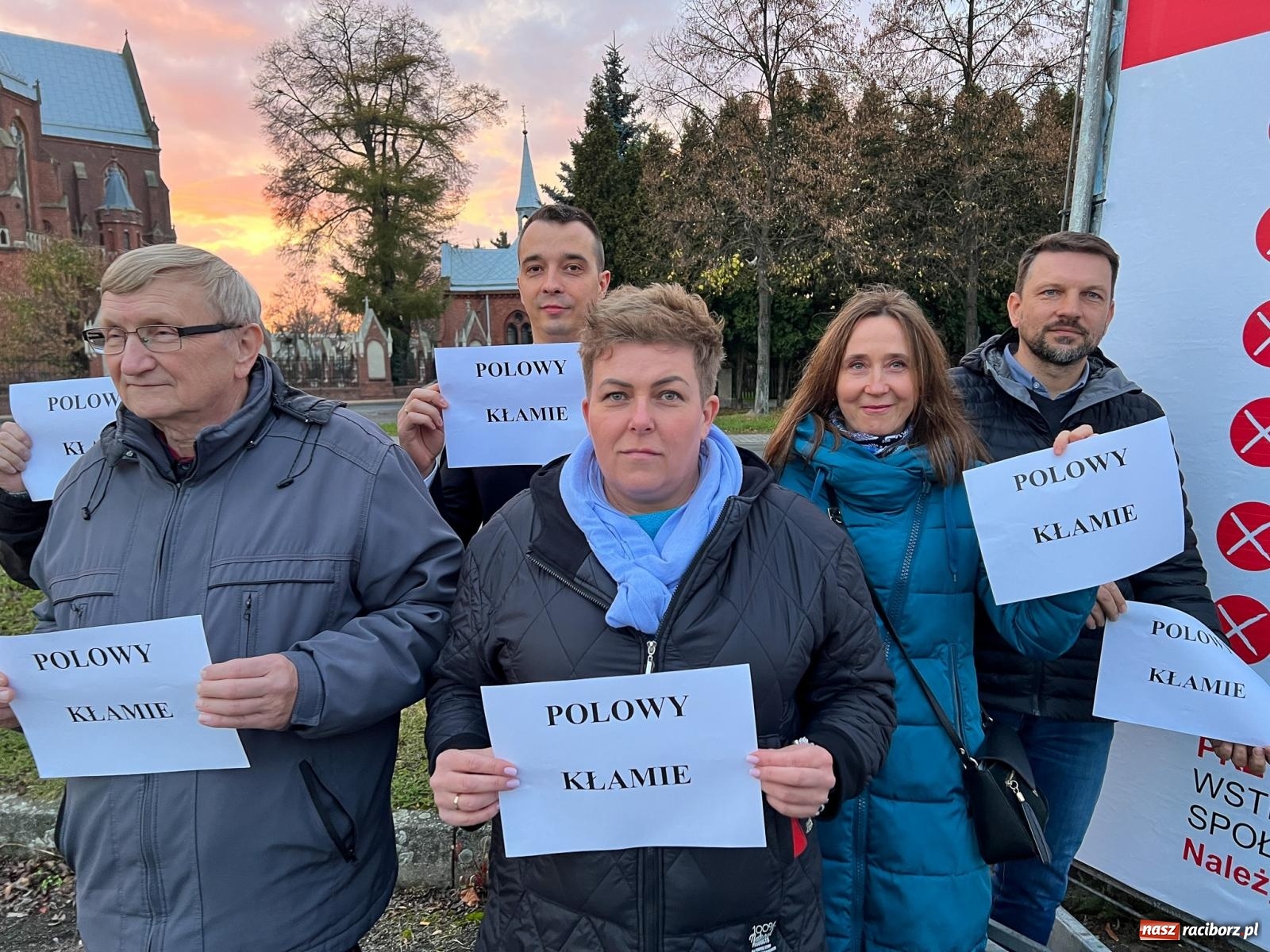 Zdjęcie w galerii na portalu naszraciborz.pl: Radni raciborskiej opozycji: Polowy kłamie wiadomości z regionu