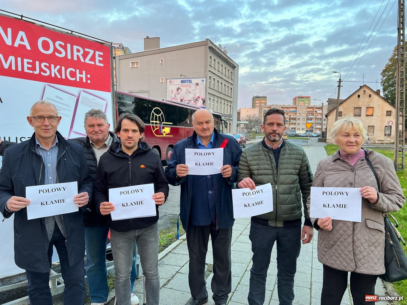 Zdjęcie w galerii na portalu naszraciborz.pl: Radni raciborskiej opozycji: Polowy kłamie wiadomości z regionu