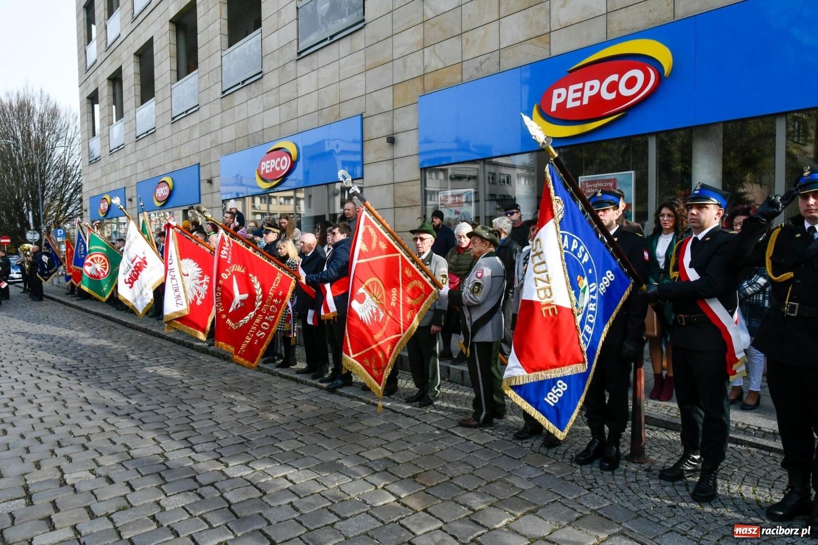 Zdjęcie w galerii na portalu naszraciborz.pl: Narodowe Święto Niepodległości - obchody miejskie w Raciborzu [FOTO i WIDEO] wiadomości z regionu