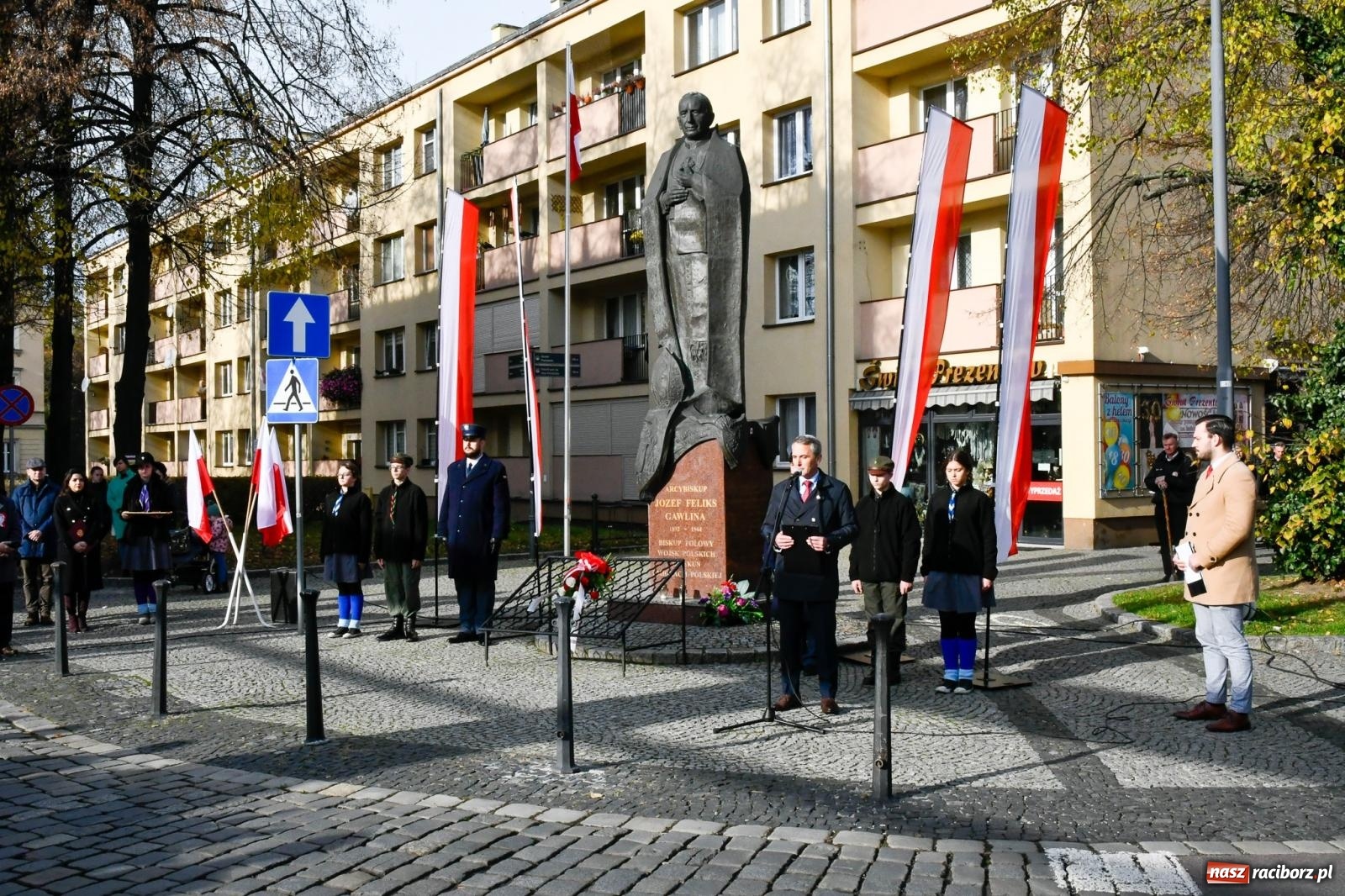 Zdjęcie w galerii na portalu naszraciborz.pl: Narodowe Święto Niepodległości - obchody miejskie w Raciborzu [FOTO i WIDEO] wiadomości z regionu