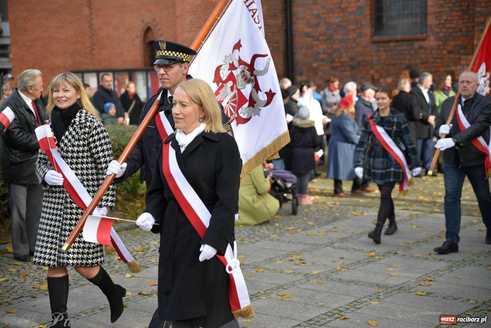 Zdjęcie w galerii na portalu naszraciborz.pl: Narodowe Święto Niepodległości - obchody miejskie w Raciborzu [FOTO i WIDEO] wiadomości z regionu
