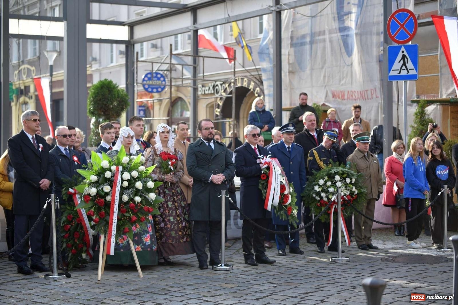 Zdjęcie w galerii na portalu naszraciborz.pl: Narodowe Święto Niepodległości - obchody miejskie w Raciborzu [FOTO i WIDEO] wiadomości z regionu