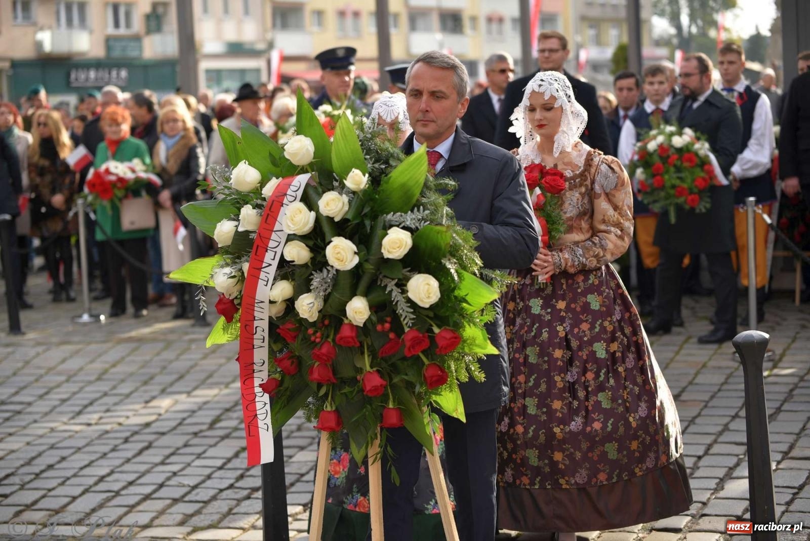 Zdjęcie w galerii na portalu naszraciborz.pl: Narodowe Święto Niepodległości - obchody miejskie w Raciborzu [FOTO i WIDEO] wiadomości z regionu