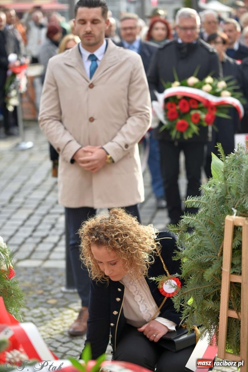 Zdjęcie w galerii na portalu naszraciborz.pl: Narodowe Święto Niepodległości - obchody miejskie w Raciborzu [FOTO i WIDEO] wiadomości z regionu