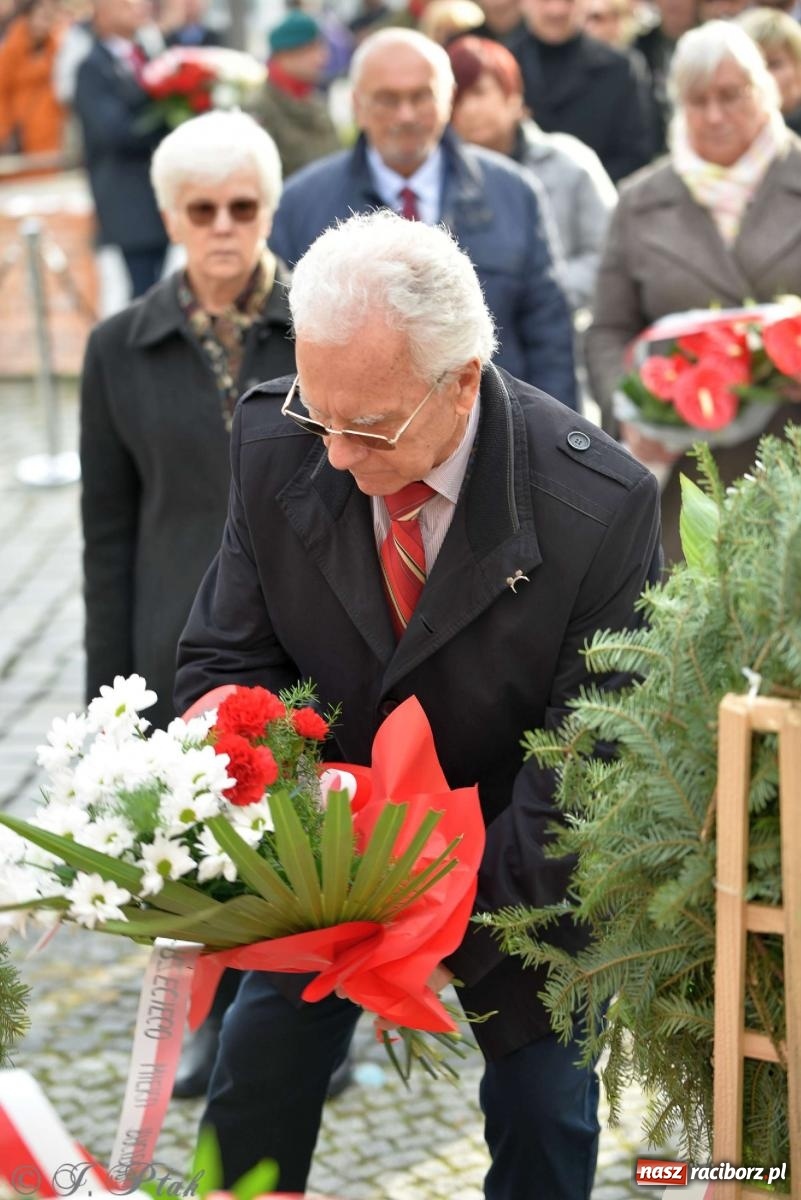Zdjęcie w galerii na portalu naszraciborz.pl: Narodowe Święto Niepodległości - obchody miejskie w Raciborzu [FOTO i WIDEO] wiadomości z regionu