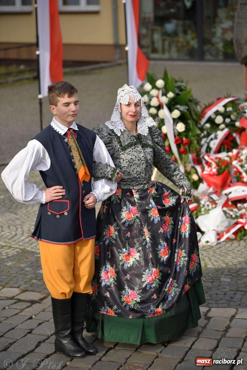 Zdjęcie w galerii na portalu naszraciborz.pl: Narodowe Święto Niepodległości - obchody miejskie w Raciborzu [FOTO i WIDEO] wiadomości z regionu