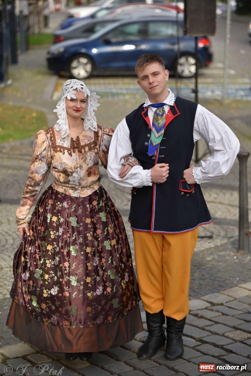 Zdjęcie w galerii na portalu naszraciborz.pl: Narodowe Święto Niepodległości - obchody miejskie w Raciborzu [FOTO i WIDEO] wiadomości z regionu