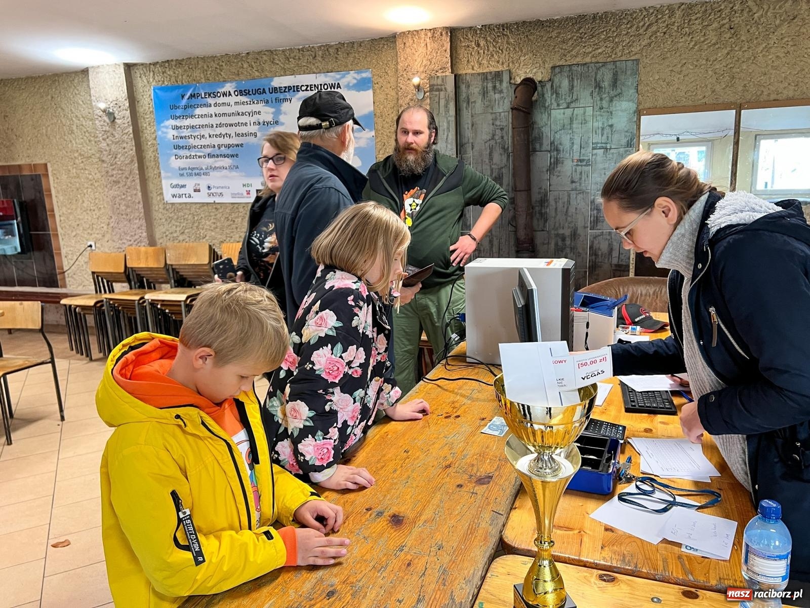 Zdjęcie w galerii na portalu naszraciborz.pl: 11-11-11, czyli strzelanie na Narodowe Święto Niepodległości w Raciborzu wiadomości z regionu