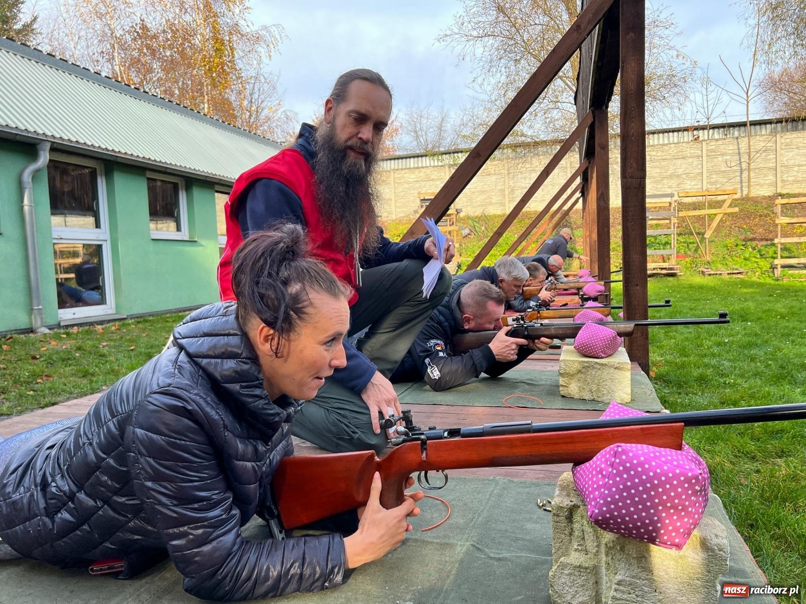 Zdjęcie w galerii na portalu naszraciborz.pl: 11-11-11, czyli strzelanie na Narodowe Święto Niepodległości w Raciborzu wiadomości z regionu