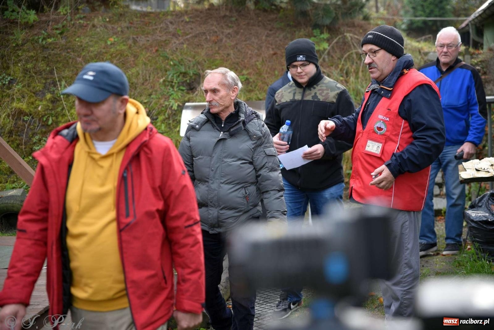 Zdjęcie w galerii na portalu naszraciborz.pl: 11-11-11, czyli strzelanie na Narodowe Święto Niepodległości w Raciborzu wiadomości z regionu