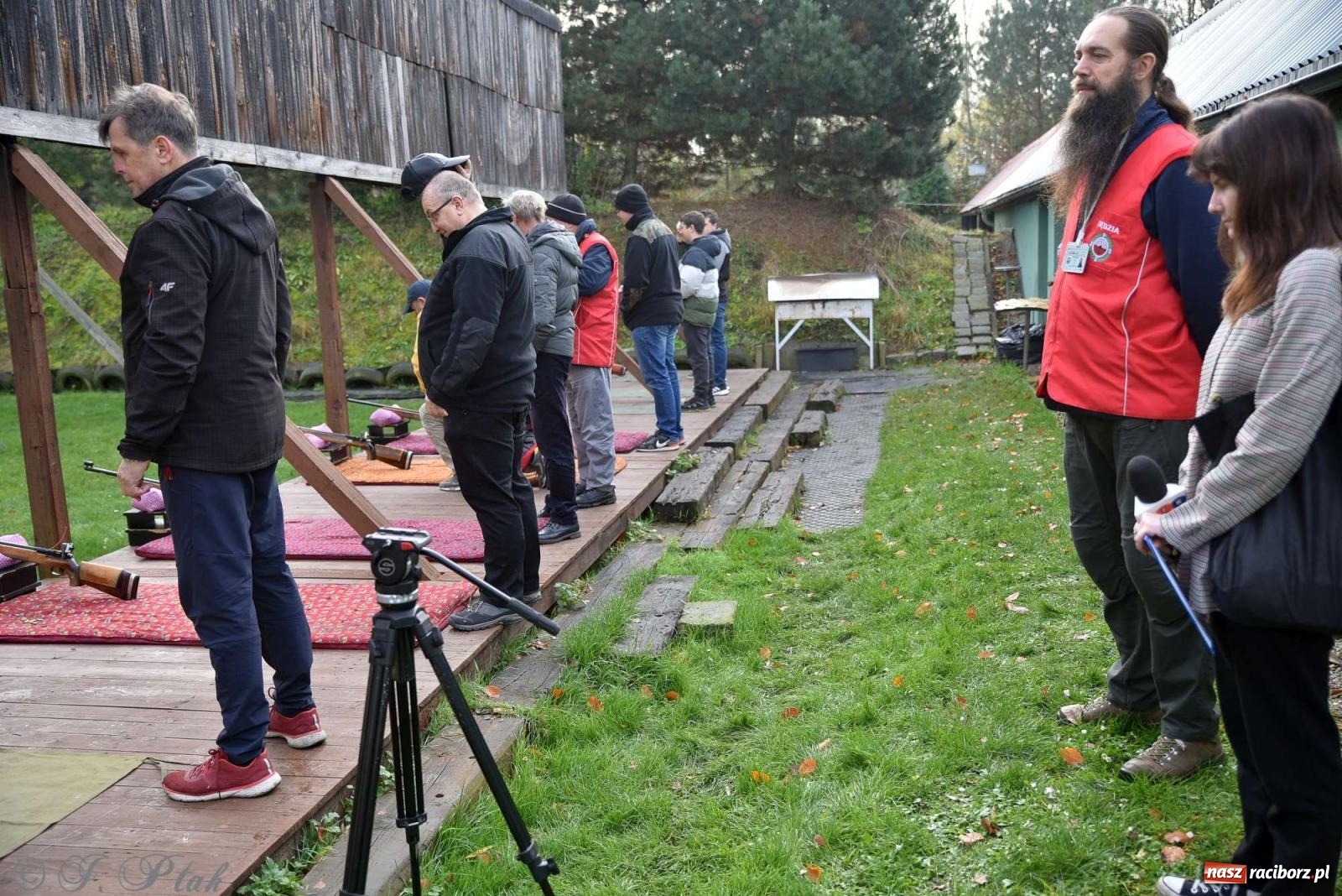Zdjęcie w galerii na portalu naszraciborz.pl: 11-11-11, czyli strzelanie na Narodowe Święto Niepodległości w Raciborzu wiadomości z regionu