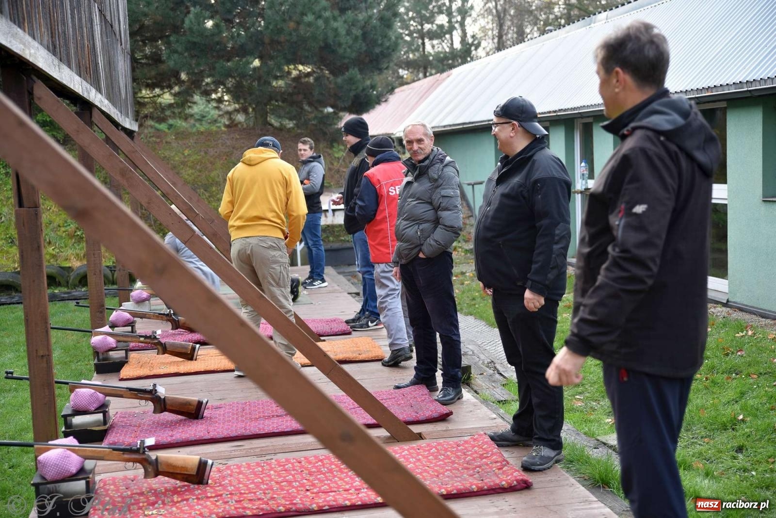 Zdjęcie w galerii na portalu naszraciborz.pl: 11-11-11, czyli strzelanie na Narodowe Święto Niepodległości w Raciborzu wiadomości z regionu