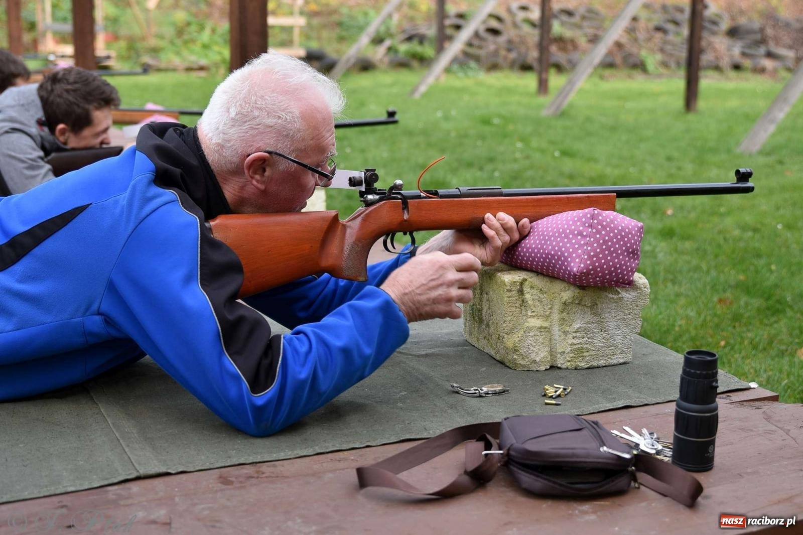 Zdjęcie w galerii na portalu naszraciborz.pl: 11-11-11, czyli strzelanie na Narodowe Święto Niepodległości w Raciborzu wiadomości z regionu