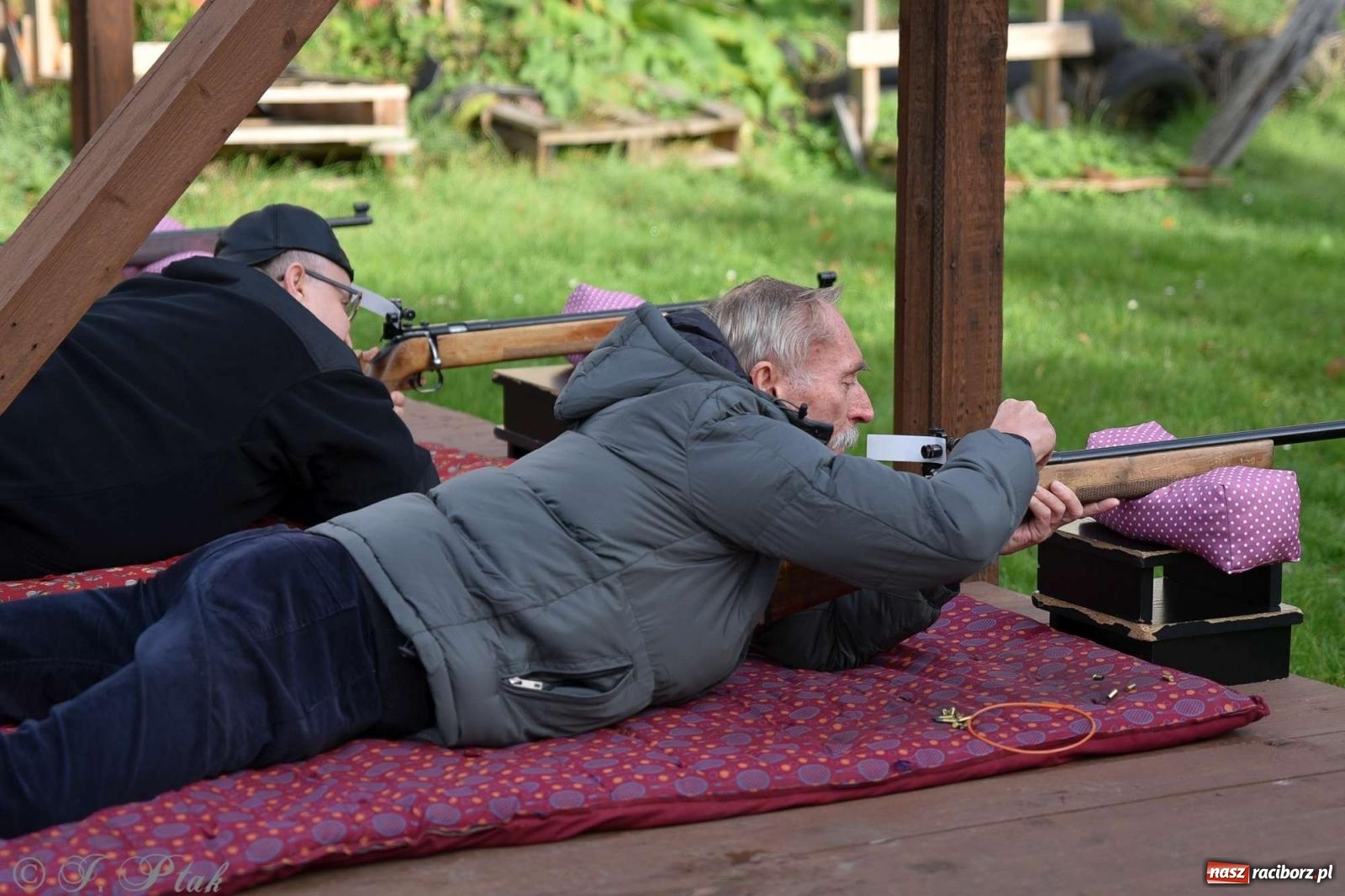 Zdjęcie w galerii na portalu naszraciborz.pl: 11-11-11, czyli strzelanie na Narodowe Święto Niepodległości w Raciborzu wiadomości z regionu