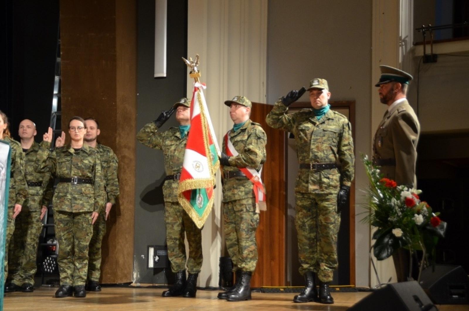 Zdjęcie w galerii na portalu naszraciborz.pl: Święto Niepodległości u śląskich pograniczników z Raciborza [FOTO] wiadomości z regionu