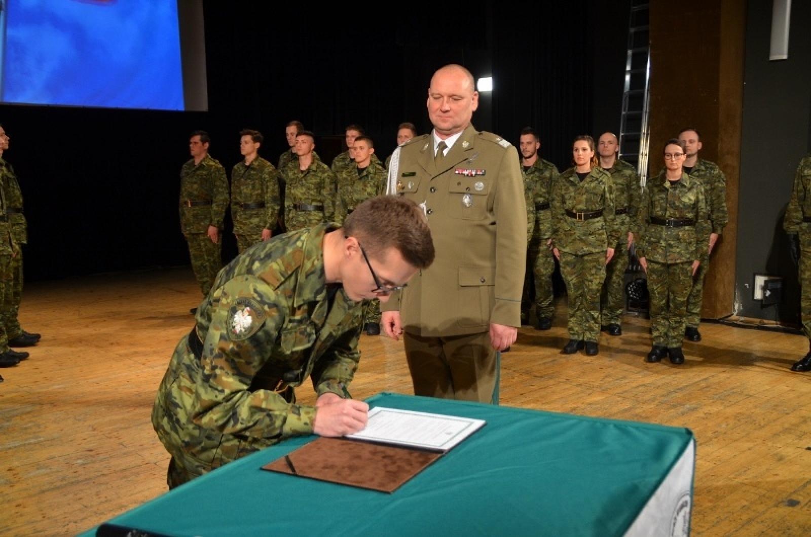 Zdjęcie w galerii na portalu naszraciborz.pl: Święto Niepodległości u śląskich pograniczników z Raciborza [FOTO] wiadomości z regionu
