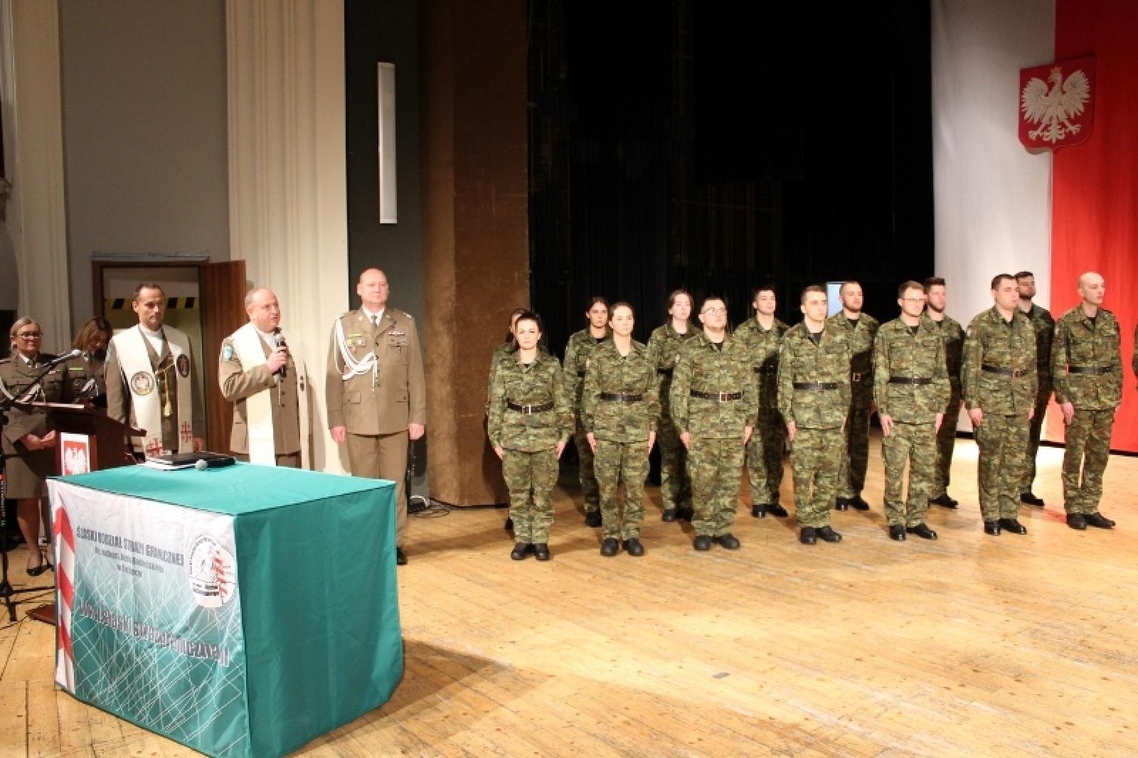 Zdjęcie w galerii na portalu naszraciborz.pl: Święto Niepodległości u śląskich pograniczników z Raciborza [FOTO] wiadomości z regionu