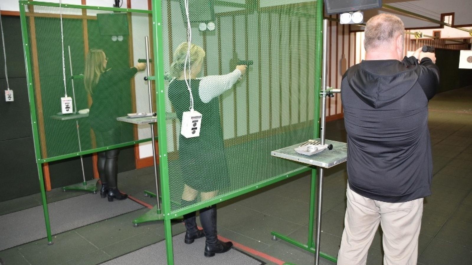 Zdjęcie w galerii na portalu naszraciborz.pl: W Straży Granicznej sprawdzili celność w korpusie cywilnym wiadomości z regionu