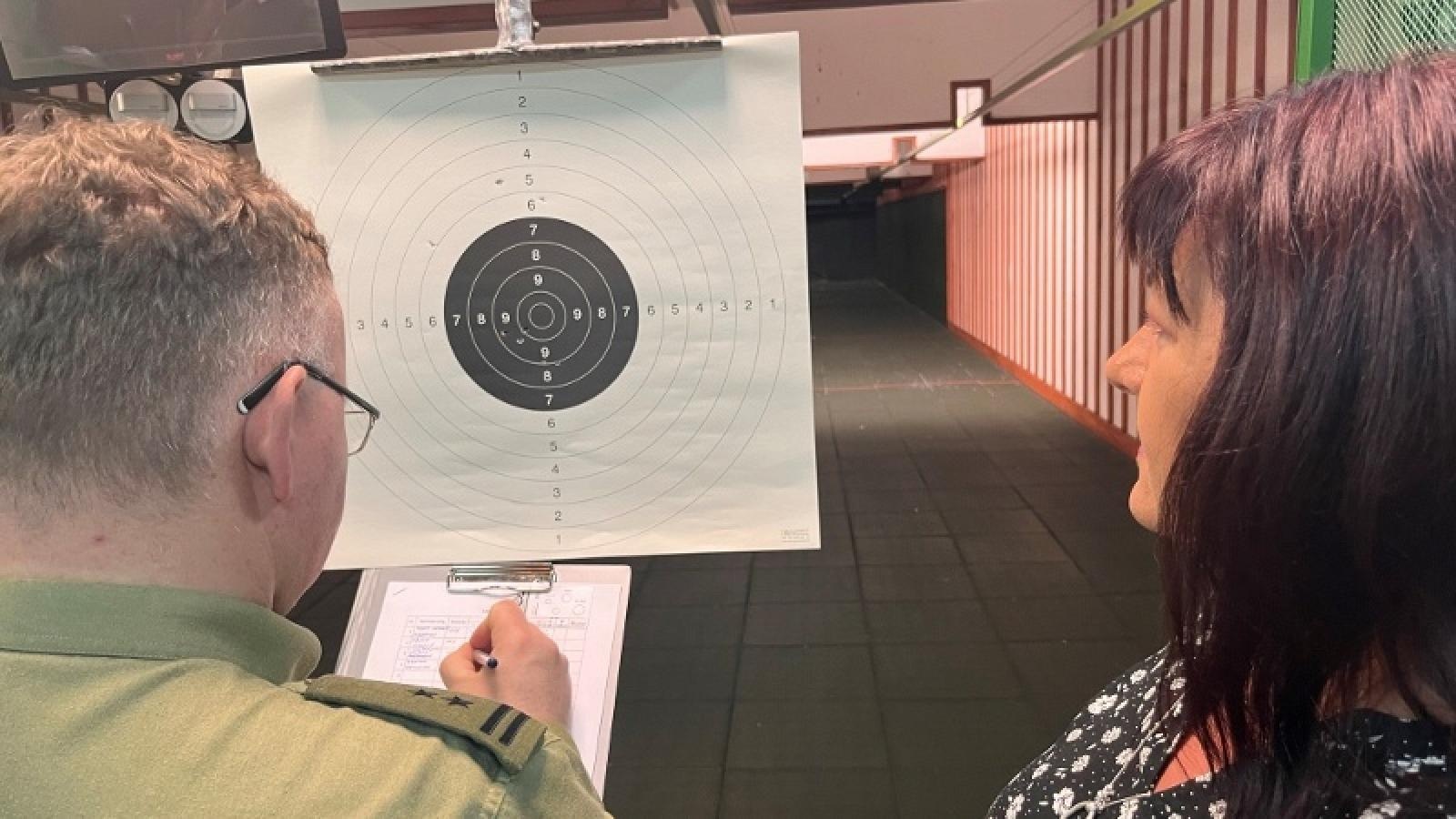 Zdjęcie w galerii na portalu naszraciborz.pl: W Straży Granicznej sprawdzili celność w korpusie cywilnym wiadomości z regionu