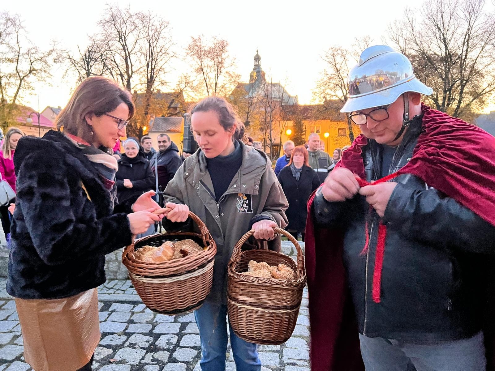 Zdjęcie w galerii na portalu naszraciborz.pl: Krzanowice wspominały św. Marcina z Tours [FOTO i WIDEO] wiadomości z regionu