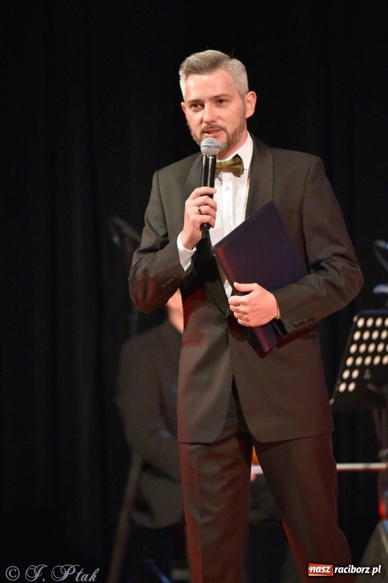 Zdjęcie w galerii na portalu naszraciborz.pl: Grażyna Brodzińska i Naira Ayvazyan na deskach RCK [FOTO i WIDEO] wiadomości z regionu