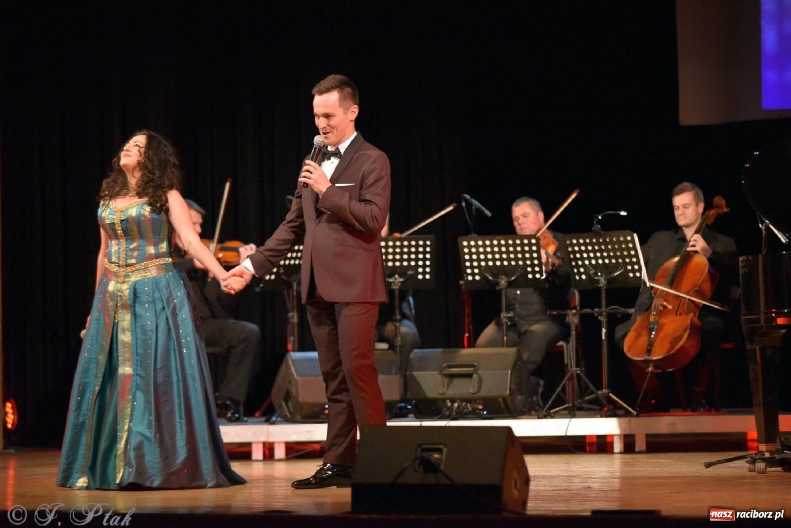 Zdjęcie w galerii na portalu naszraciborz.pl: Grażyna Brodzińska i Naira Ayvazyan na deskach RCK [FOTO i WIDEO] wiadomości z regionu