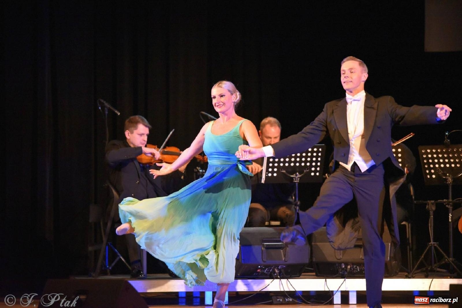 Zdjęcie w galerii na portalu naszraciborz.pl: Grażyna Brodzińska i Naira Ayvazyan na deskach RCK [FOTO i WIDEO] wiadomości z regionu