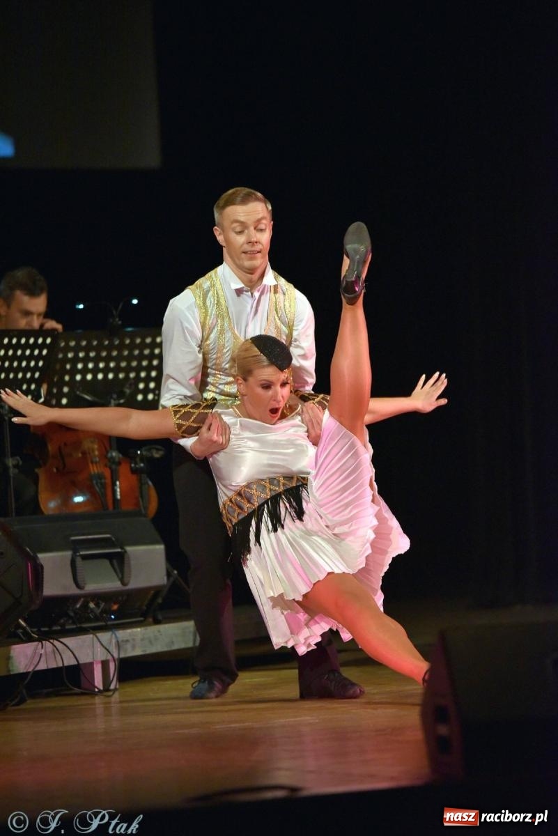 Zdjęcie w galerii na portalu naszraciborz.pl: Grażyna Brodzińska i Naira Ayvazyan na deskach RCK [FOTO i WIDEO] wiadomości z regionu
