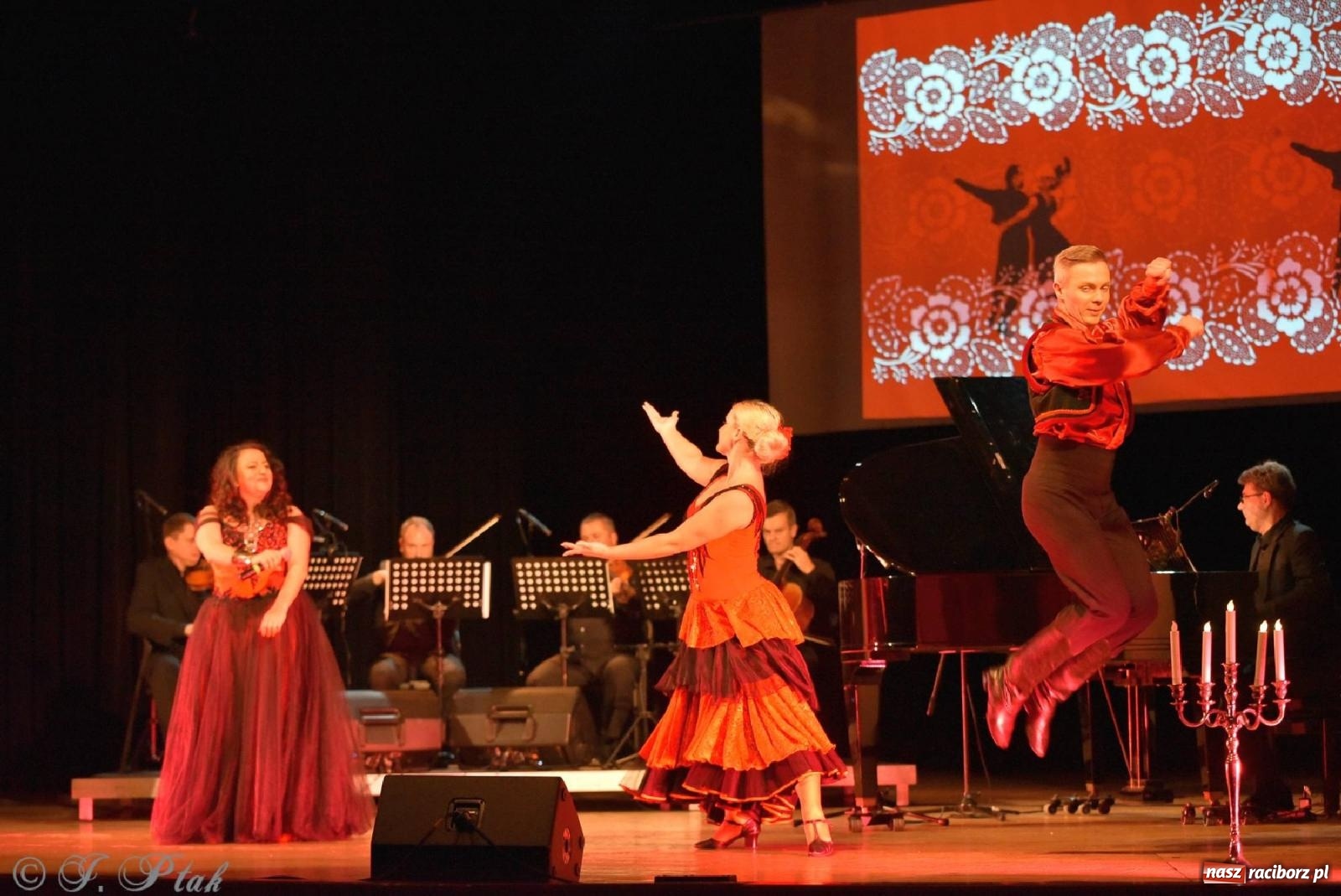 Zdjęcie w galerii na portalu naszraciborz.pl: Grażyna Brodzińska i Naira Ayvazyan na deskach RCK [FOTO i WIDEO] wiadomości z regionu