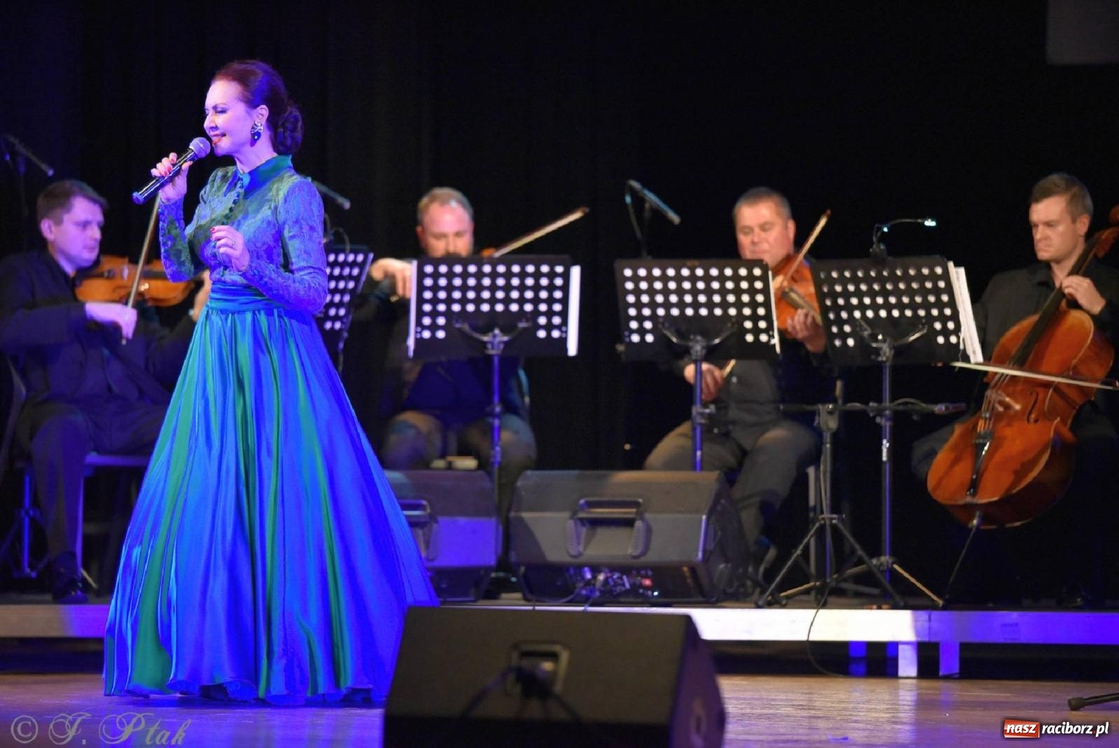 Zdjęcie w galerii na portalu naszraciborz.pl: Grażyna Brodzińska i Naira Ayvazyan na deskach RCK [FOTO i WIDEO] wiadomości z regionu