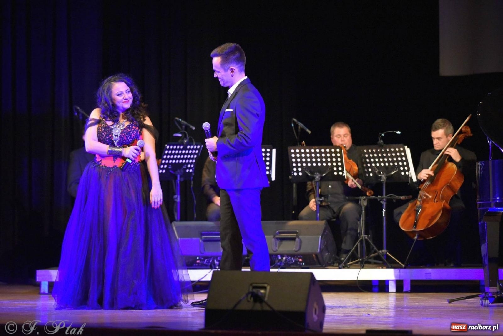 Zdjęcie w galerii na portalu naszraciborz.pl: Grażyna Brodzińska i Naira Ayvazyan na deskach RCK [FOTO i WIDEO] wiadomości z regionu