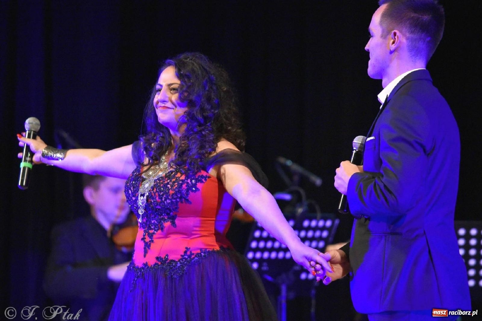 Zdjęcie w galerii na portalu naszraciborz.pl: Grażyna Brodzińska i Naira Ayvazyan na deskach RCK [FOTO i WIDEO] wiadomości z regionu