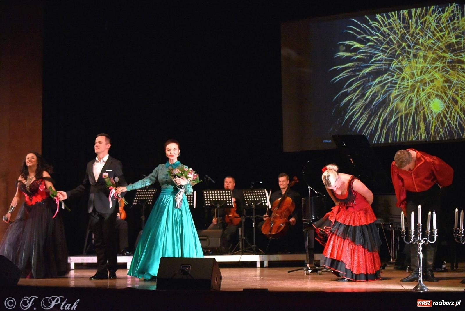 Zdjęcie w galerii na portalu naszraciborz.pl: Grażyna Brodzińska i Naira Ayvazyan na deskach RCK [FOTO i WIDEO] wiadomości z regionu