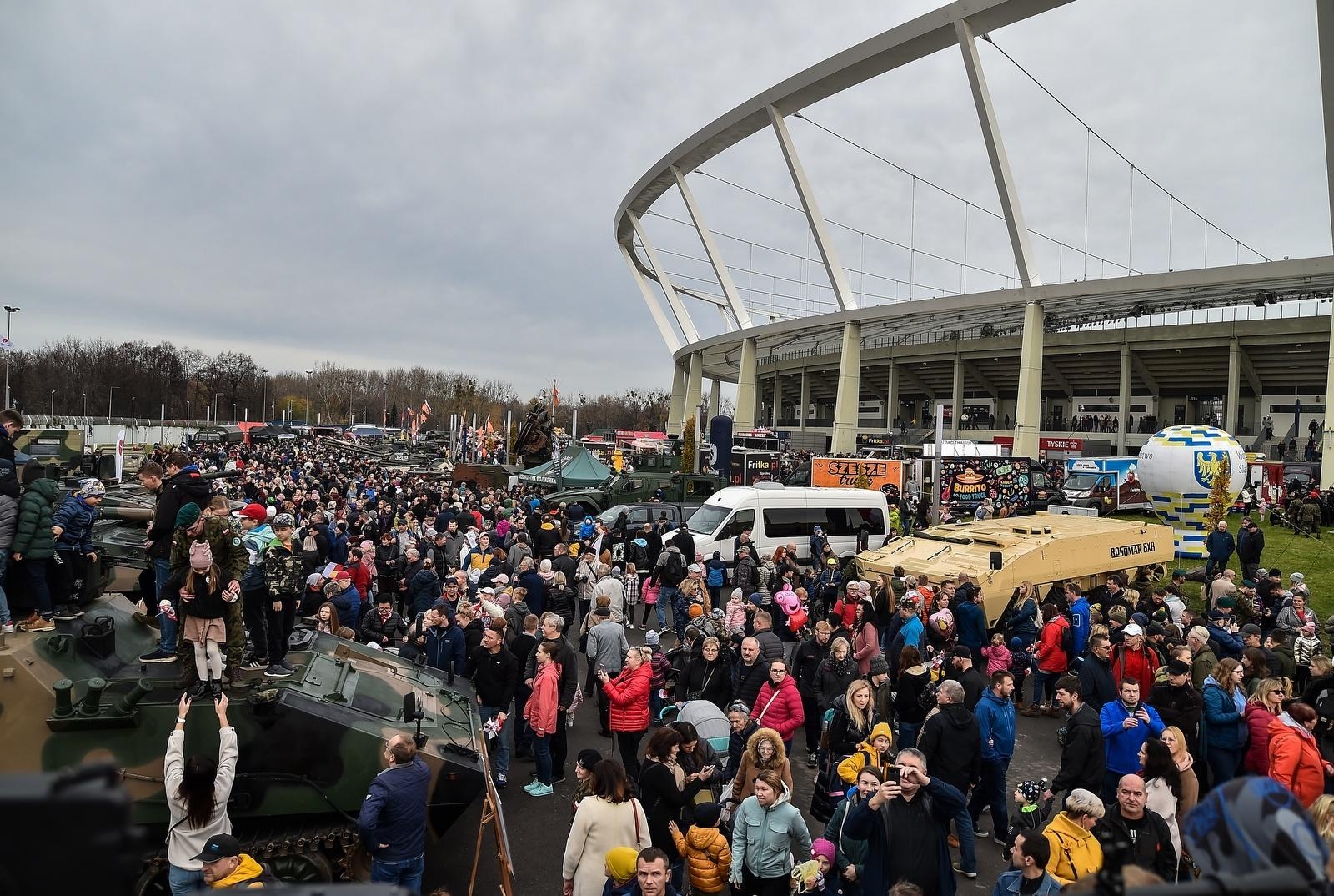 Zdjęcie w galerii na portalu naszraciborz.pl: Za nami uroczyste obchody Narodowego Święta Niepodległości na Stadionie Śląskim wiadomości z regionu