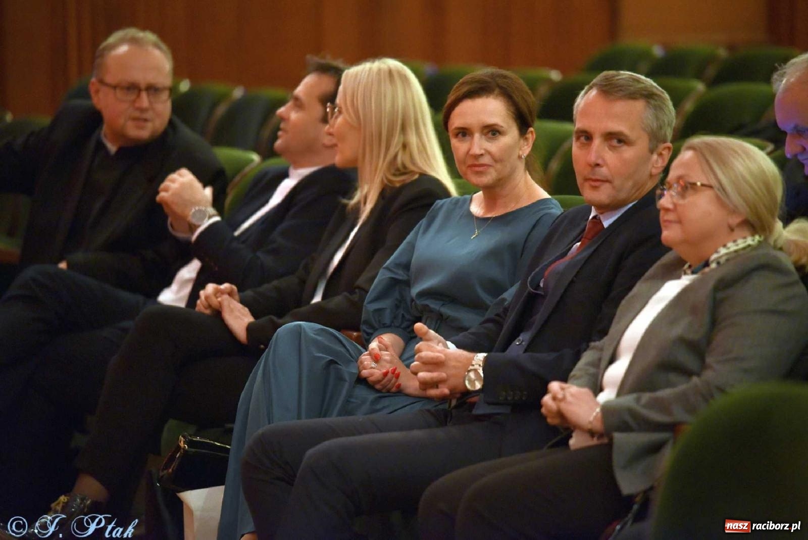 Zdjęcie w galerii na portalu naszraciborz.pl: Wręczono medale UNITAS IN VERITATE [FOTO i WIDEO] wiadomości z regionu